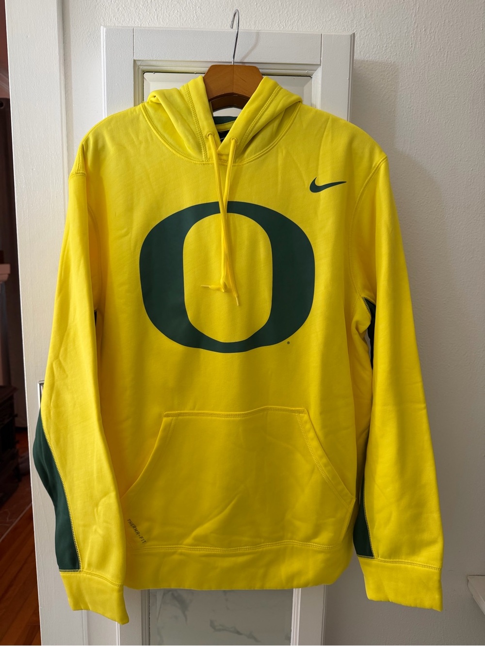 Nike Men’s Yellow Hoodie with Green Oregon O Logo
